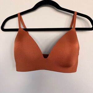 SKIMS Wireless Lightly Padded Bronze Bra 34D